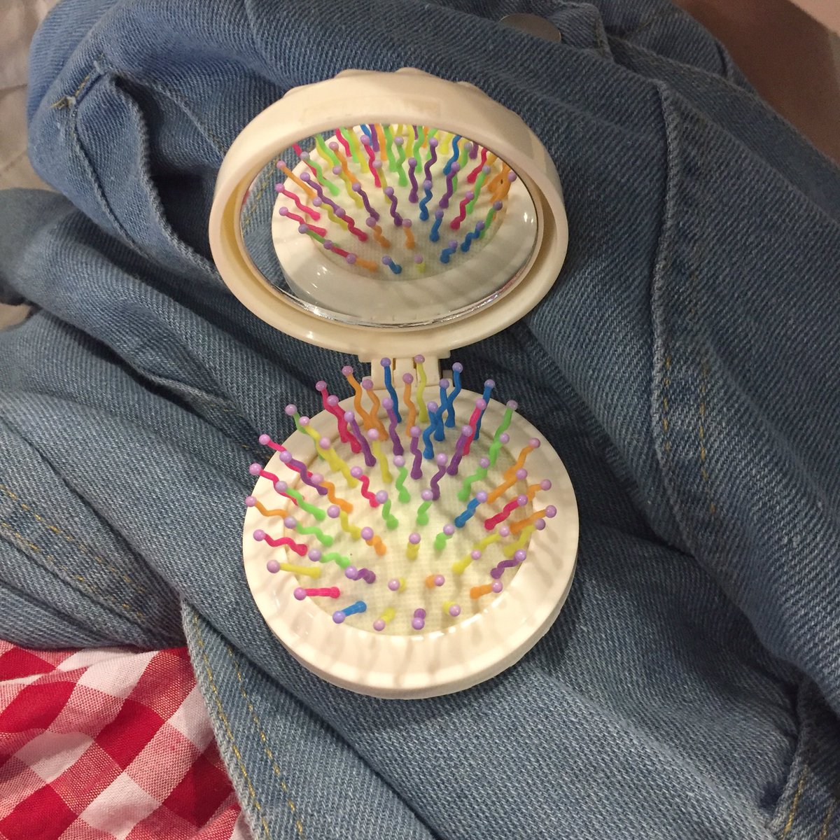 merryinapril's tweet image. อยากหวีผมทุกวันเลยอะ แง้