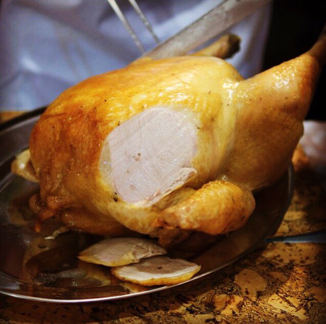 FosseMeadows's tweet photo. We're doing #TurkeyTasting this weekend at our #LondonFarmersMarkets @Londonfarmers #ParliamentHill #SouthKensington #WestHampstead #QueensPark #orderyourturkey #orderyourGoldenTurkey @GoldenTurkeys #Thanksgiving #Christmas #deliciousChristmasturkey https://t.co/rQMSt4GJ3a