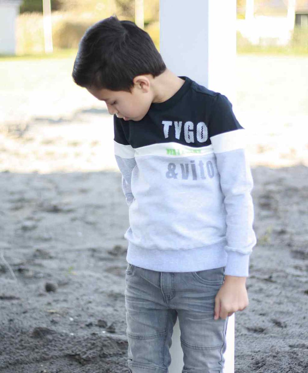 * TYGO &amp; vito *
Voor een toffe, stoere en betaalbare outfit voor je zoon zit je bij TYGO &amp; vito helemaal goed.
Wij mochten een set uitproberen en een review vind je nu op de blog.
Heeft jouw zoon al een TYGO &amp; vito item in de kast… minimodeblog.nl/online-shops/r…