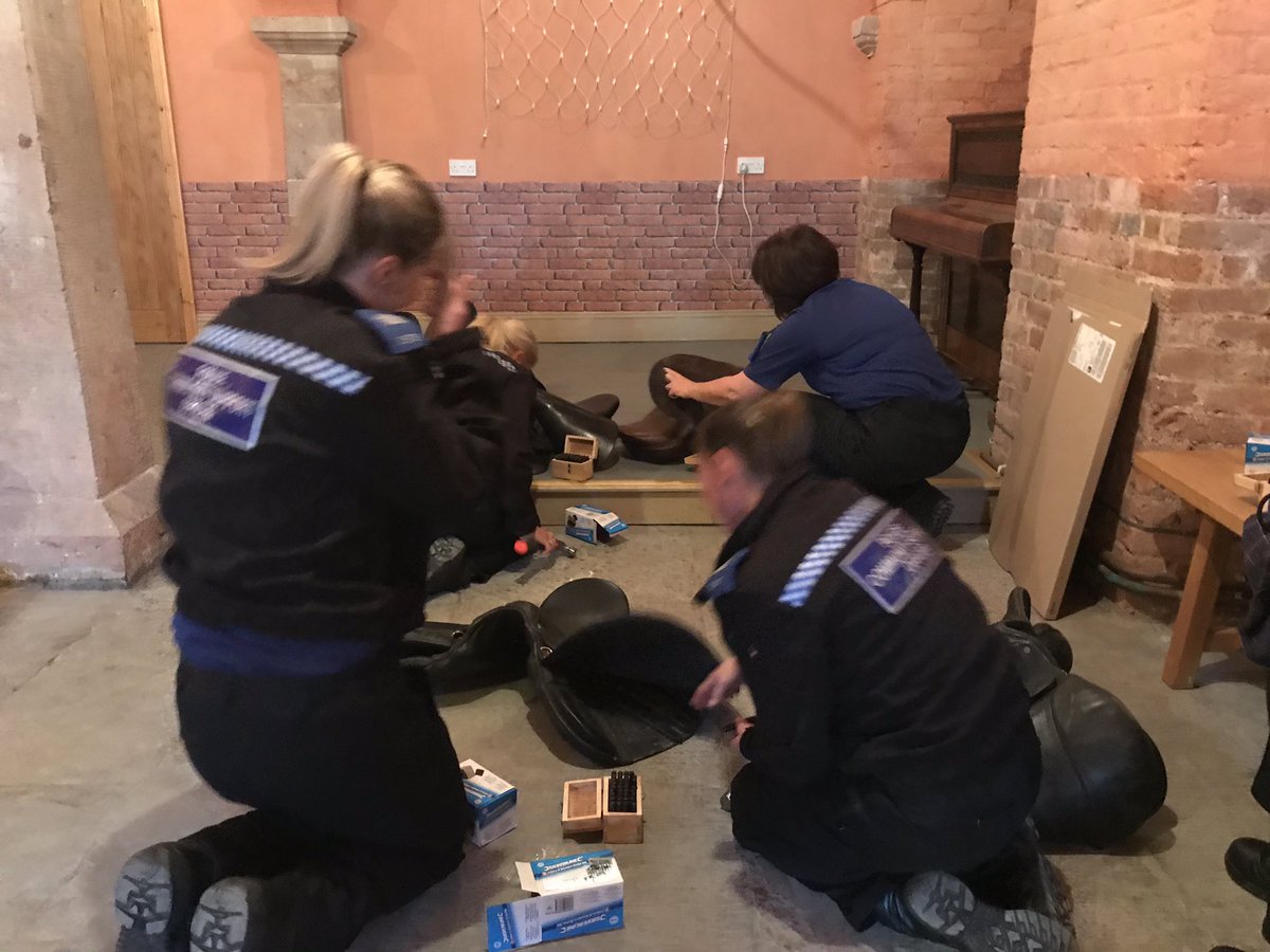 ASPRuralCrime's tweet photo. Tack Marking Session #TrainingDay #CrowcombeCourt https://t.co/M0qMS15eo1