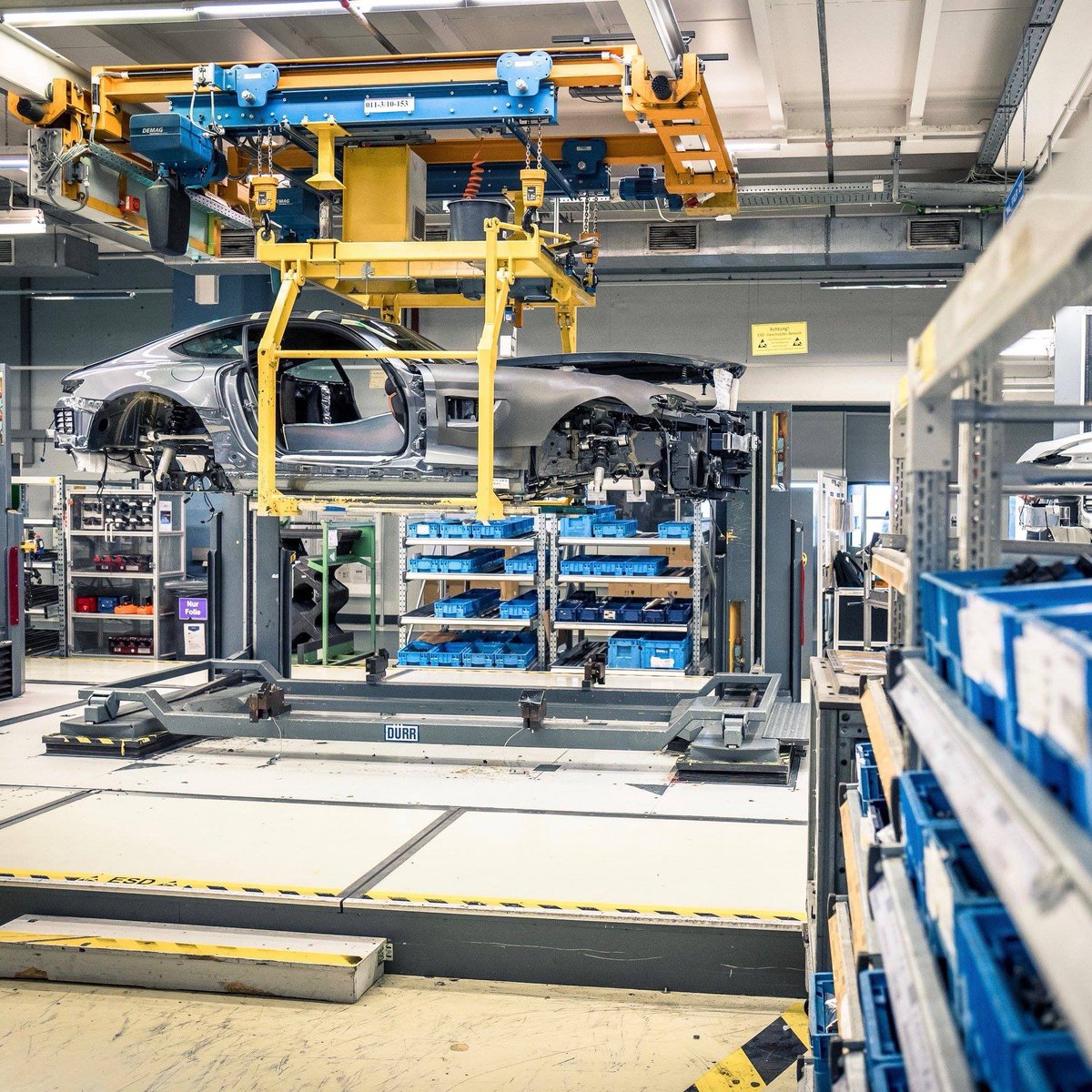 MercedesBenz_GH's tweet photo. Today is dedicated to the GT production. Mercedes-Benz GT R. What a good day!
#SilverStarAuto #MercedesAMG https://t.co/X0qU1CNKaf