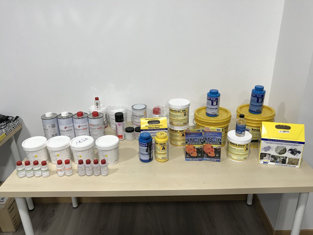 Modelia3D's tweet photo. Estas imágenes resumen nuestros últimos meses de trabajo!!! Parecemos una tienda de @ferocast 😂😂 #molding + #3Dprinting https://t.co/XZbaveNZks