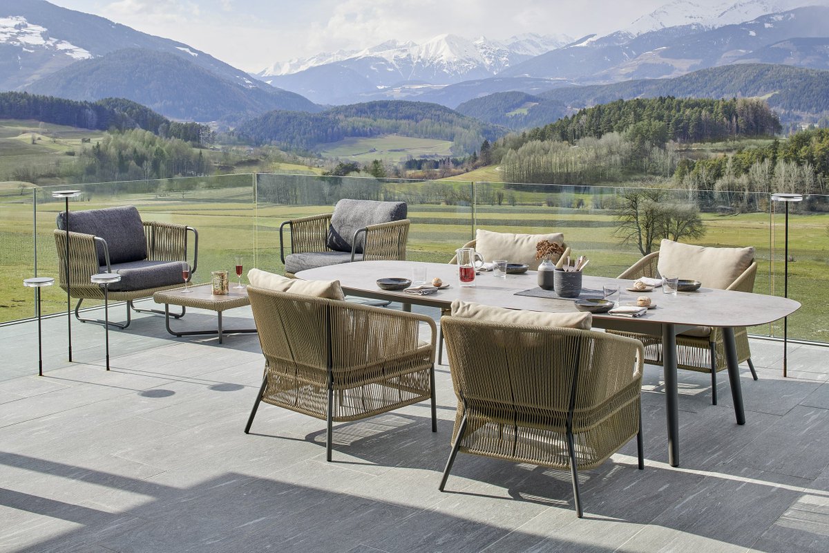 architonic's tweet photo. .@Varaschin_Spa outdoor winter inspirations  https://t.co/MYQQ5EUuEb https://t.co/qi73Owk9kj