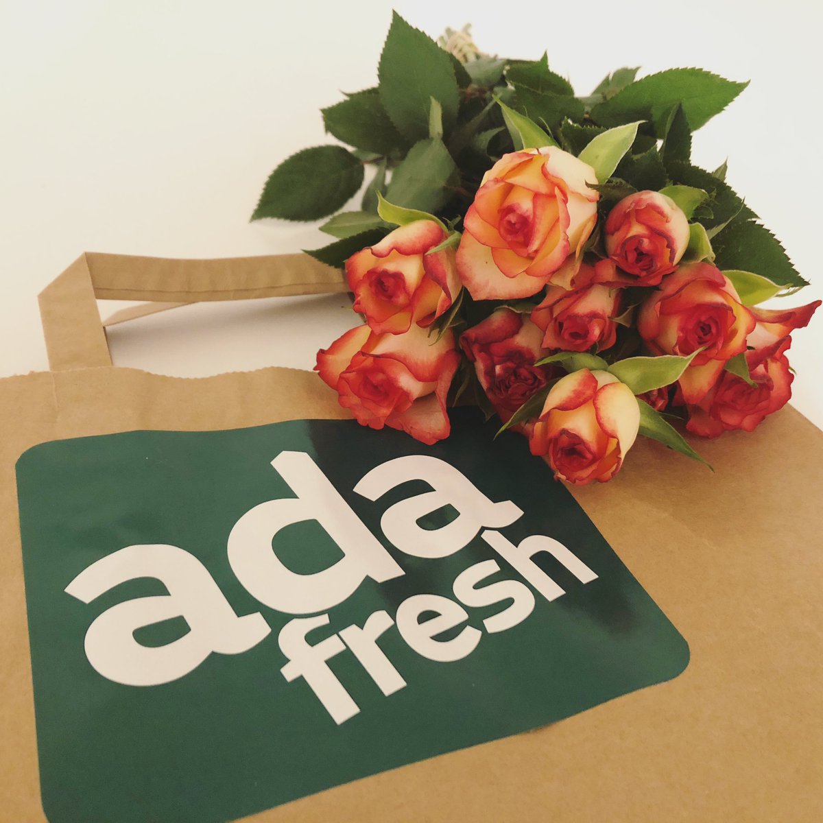 ccamillafin's tweet photo. Fast delivery + good pricing + surprising new customer with flowers = way to bring a new service to the market. Happy to have Ada Fresh speeding the development of Finland’s online grocery shopping https://t.co/WYDwMO3fEx