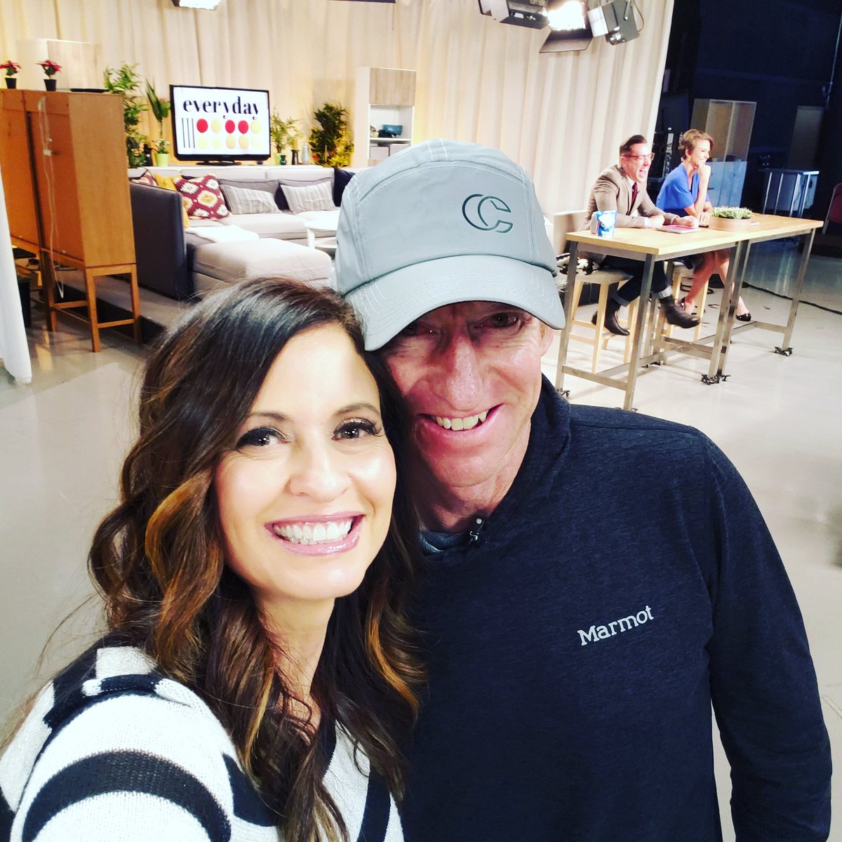 joanacanalskwgn's tweet photo. Pro skier @ChrisAnthonyski getting ready for @everyday_show #everydayfit #youthproject #proskier #warrenmiller #snowsportshalloffame #halloffamer https://t.co/U2sK0fJsHj