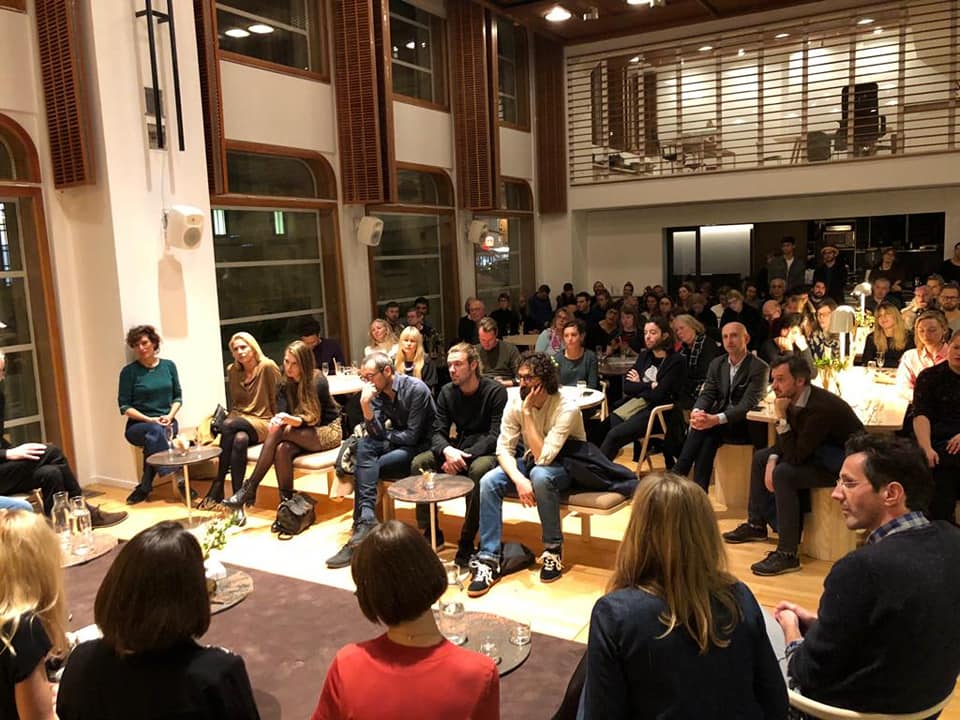 MarkJCurran's tweet photo. #WhyExhibit #PositionsOnExhibitingPhotographies Publication launch last week @finlandeaparis &amp; @OffprintProject Edited by @Iris_PhoCim &amp; #AnnaKaisaRastenberger Publisher @FwPublishers Great to be alongside @lisacbarnard #RunePietersen @Willu00 @kimknoppers &amp; so many others https://t.co/S4KzwZetv5