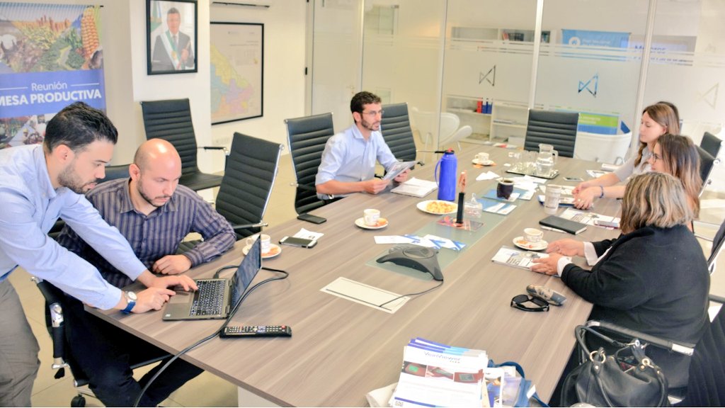EntidadEnlace's tweet photo. 🔧Por indicaciones de nuestro Gobernador @domingopeppo consultamos junto al @ChacoSalud los detalles de los equipos para el tratamiento oncológico eficaz destinado a pacientes de la Provincia del Chaco #CABIN

🖱https://t.co/BzrWb2TJ6s

@OcampoAlc
@zapi1968 https://t.co/uLXX20NGKe