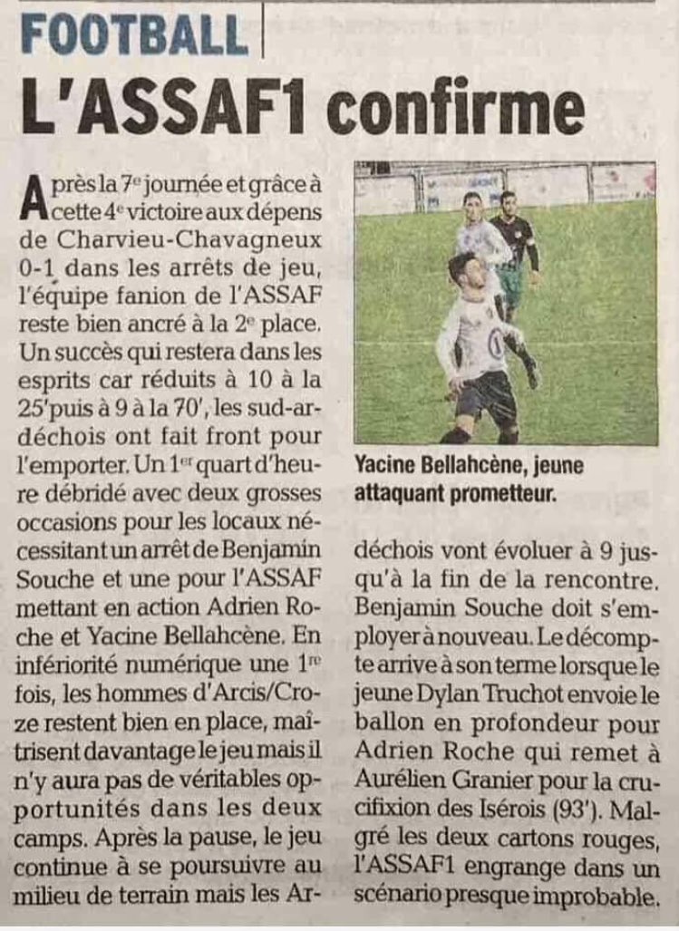 ASSAFAUBENAS's tweet photo. REVUE DE PRESSE 📌

Retour sur la victoire de notre équipe fanion avec le résumé du match, la réaction du coach Jean Arcis et le classement. 
L’ASSAF reste donc en contact avec le leader Chassieu avant la prochaine journée qui aura lieu dans 10 jours !! 
#AllezLASSAF 🔵⚪️ https://t.co/p2a7JOfXrl
