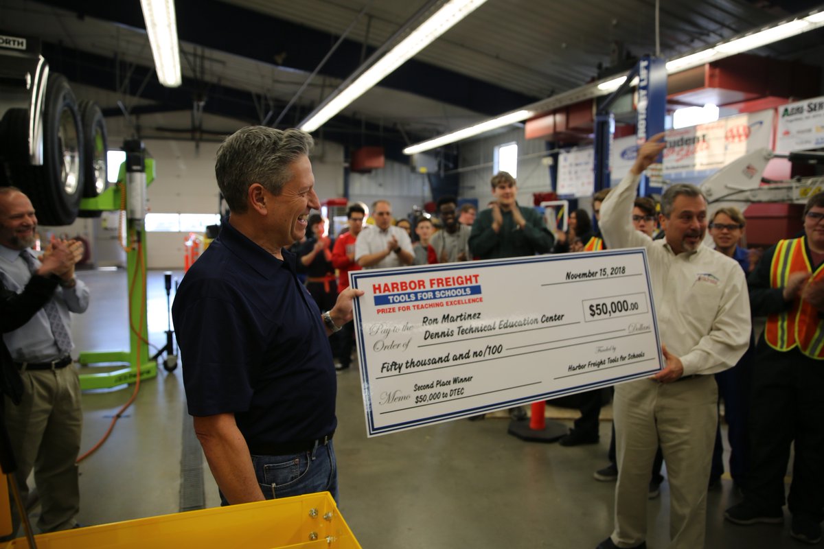 BSDEducation's tweet photo. Congratulations to Mr. Ron Martinez, Heavy Duty Diesel Technology Instructor, Dennis Tech Center - recipient of $50,000 grant from Harbor Freight Tools for Schools! #BSDPride @hftforschools #harborfreighttoolsforschools #hftfs https://t.co/rHViM7PsT8 https://t.co/Eey3Zg55Yw