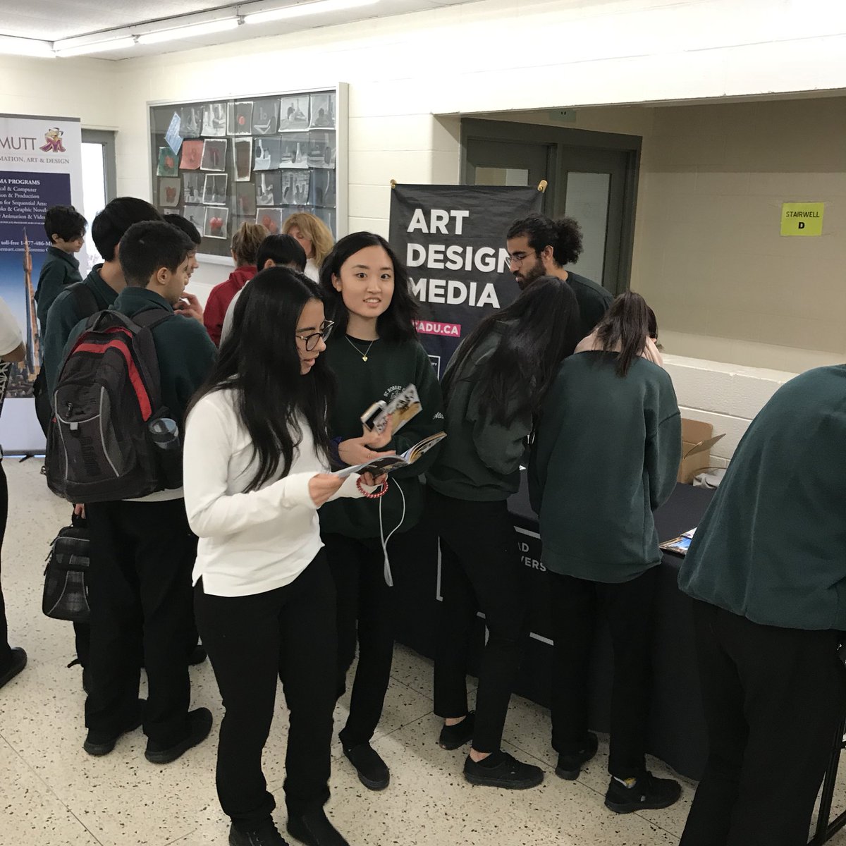 Ms_Brockest's tweet photo. Arts Post Secondary Fair 10 universities and college are here today. Stop by on all 3 lunches.  @StRobertArts @SRHGuidance brought to you by Arts Council. https://t.co/80aclww2qL