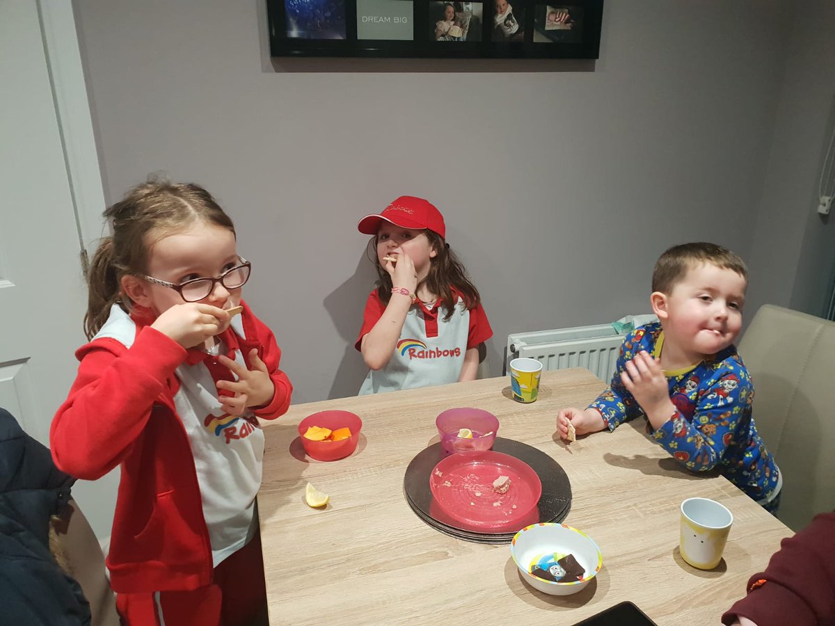 FOURCLARKES's tweet photo. @stdavidsprimary @MrsNScott2018 #tastetesttime Emma and Millie tried and liked lemon, pate, honey, persimmon fruit and dark chocolate . All different flavours but equally as tasty https://t.co/A1Qj9bXElZ