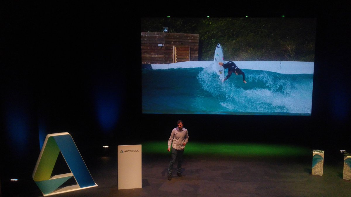 AutodeskEsp's tweet photo. El arquitecto y BIM manager de @wavegarden Luis Merino explica cómo están revolucionando el sector del #Surf con la innovación tecnológica en la generación de olas. #AutodeskExperience #TheFutureOfMaking https://t.co/FYXpg0NMED