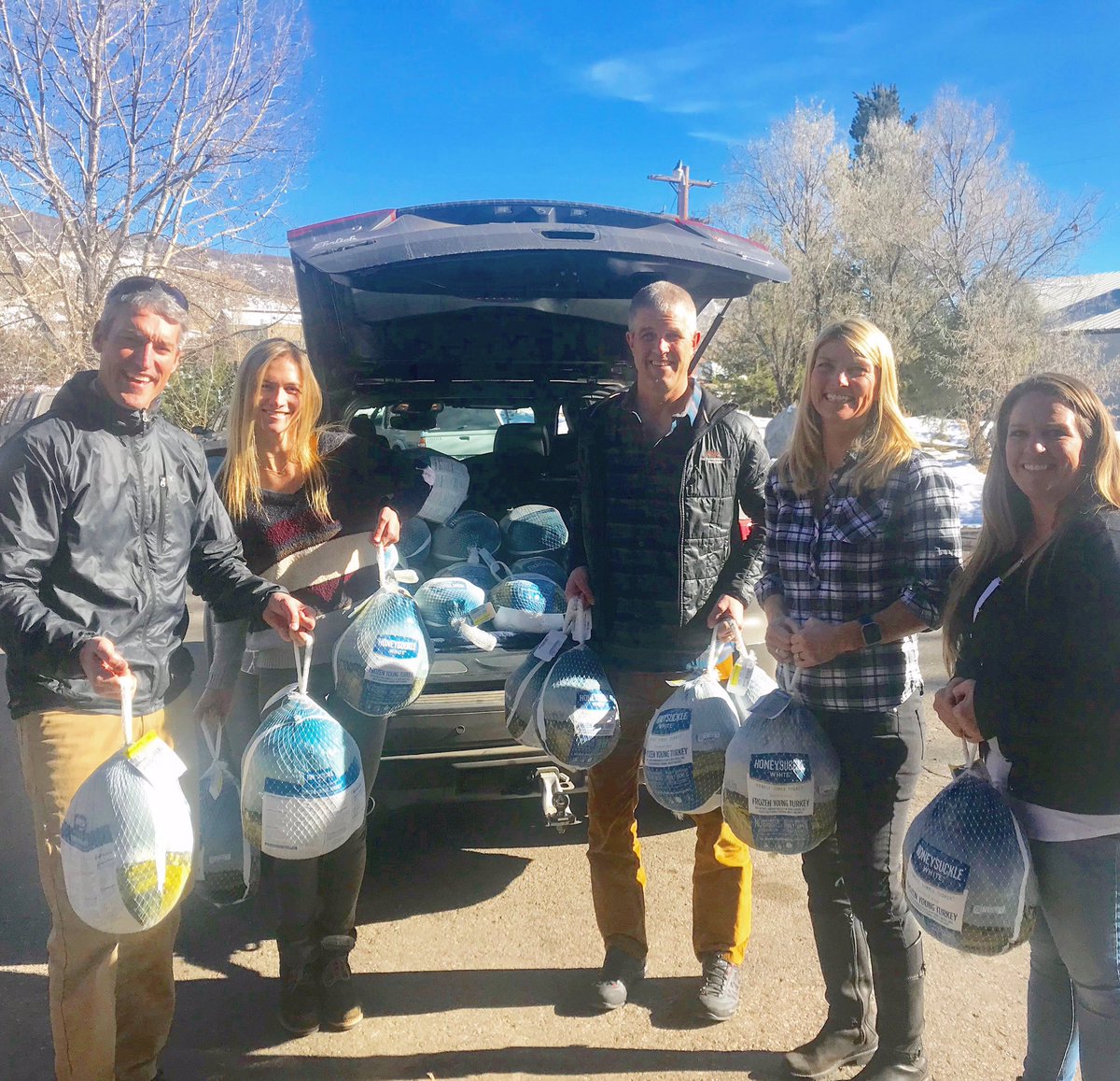 LiftUprc's tweet photo. Thank you, Jon Wade and Steamboat Group for your generous donation of 26 turkeys, and to Land Title for your donation of 5
turkeys! #nonprofit #workingtogether #steamboatgroup #landtitle #giving #beagiver #community https://t.co/d2MSK6lo9h