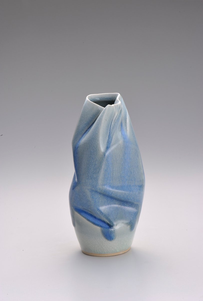 onishigallery's tweet photo. We hope to see you tonight, Thursday, November 15th, for the opening reception of solo exhibition 'Susumu Notomi: Tales of Blue Pottery' from 6-8pm here at Onishi Gallery. The artist will be in attendance and would love to meet and speak about his ceramic artworks with you. https://t.co/dz4rAZED5x