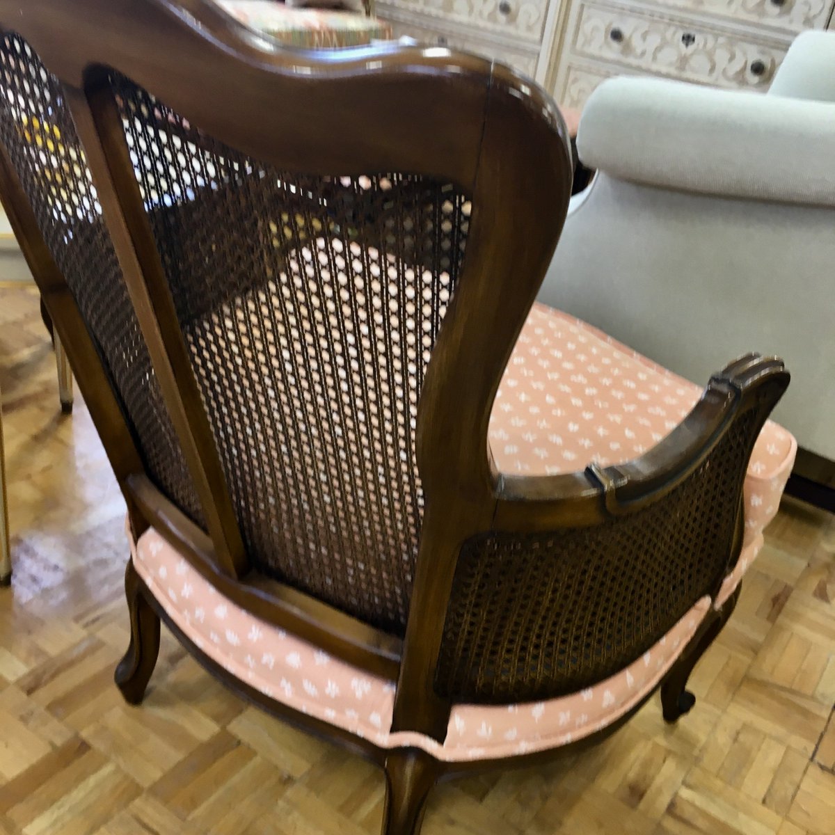 OfThingsPast's tweet photo. Cane. On trend. Pair of arm chairs. #loveconsignment https://t.co/3BO909g7ez