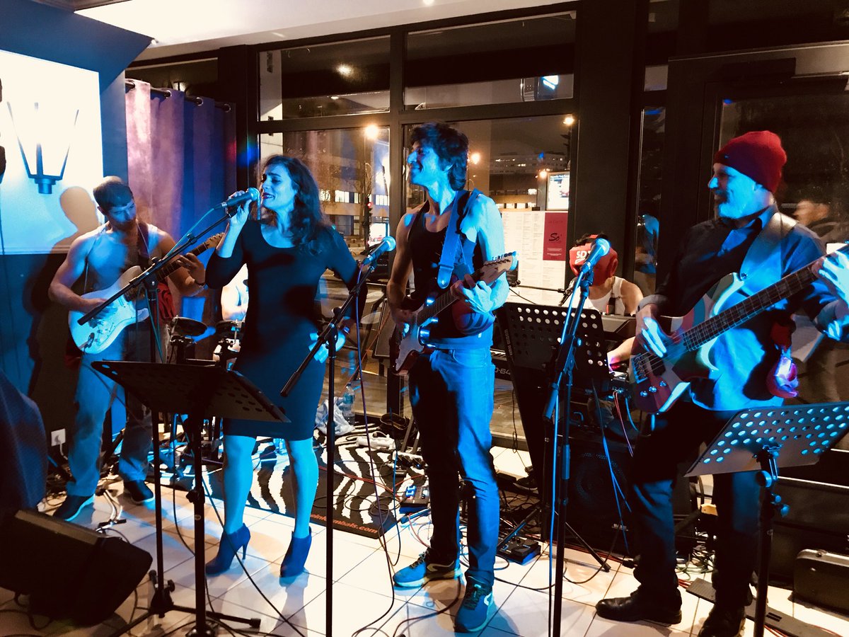 alain_somvang's tweet photo. #AfterWork #Musical  @ #LabsInParis @SAPLabsFrance: ils ne font pas que courir les #sportifs de l’#AMSAP et de @Sapducoeur ! Bravo @Annie05OnTheRun @aymerichamac, @JeromeIvain #Sapfr #lifeAtSAP https://t.co/QNgo0uY3ji