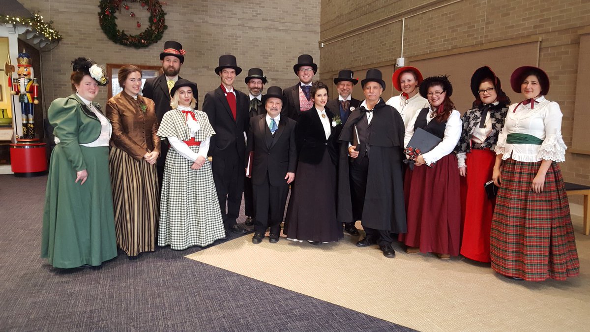 Christmas season is fast approaching!  Want to add some musical cheer to your holiday party or event?  Contact us about rates and availability!