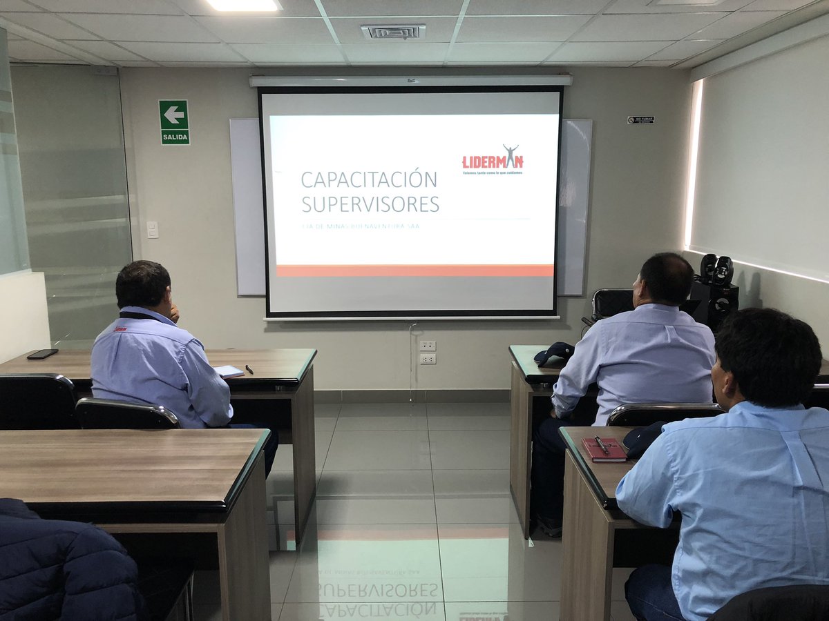 blopezp1720's tweet photo. Segunda jornada de Capacitación para mis Supervisores Liderman, empezamos con la misma fuerza, con las mismas ganas con el fin de unificar criterios y orientar el esfuerzo a mejorar la gestión en las operaciones. #LidermanoNada #Liderman #Lidermania #SomosLiderman https://t.co/91wpt8zcSn