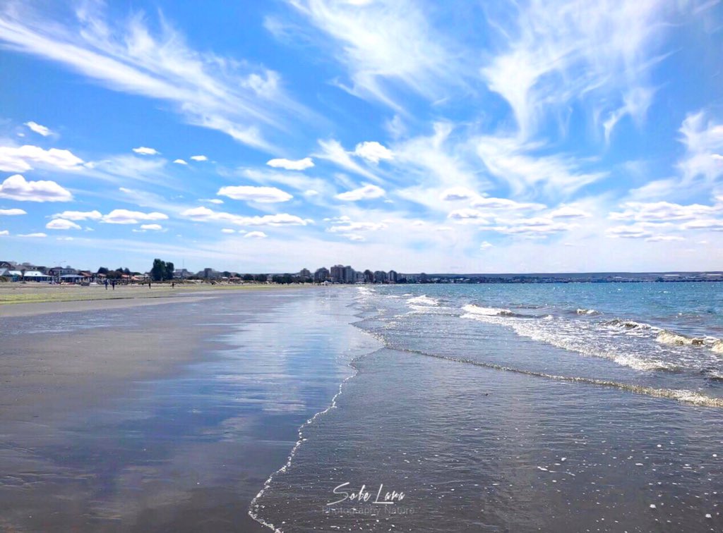 solelarafotos's tweet photo. ☞A orillas del Golfo Nuevo☼  #PuertoMadryn #lamaslinda #BellezaPatagónica #Visitanos #PostalesDeArgentina #SurArg #RespiraArgentina #ViviArgentina 
#YoAmoMiCiudad #TripInArgentina #PatagoniaParaSoñar https://t.co/mRpJjv2cBC