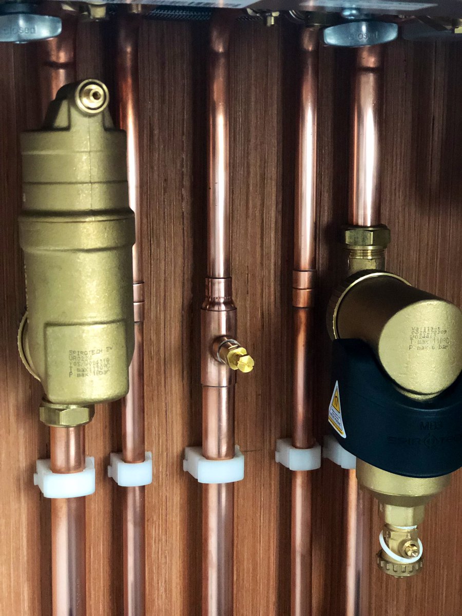 BoilerfitNW's tweet photo. Hard few days @vaillantuk with vsmart controls @IMIHydronicUK eclipse TRVs and lever valves finished off with full @SpirotechUK protection 💚🐰  @HeatingBarrett  @Andy_J_Mayar @grbservices  @HarrisonHeating @AndrewGoldson1 and finally @jvbbvr 😘
#advance #spride #dynamicduo https://t.co/ohyp5pvnh7
