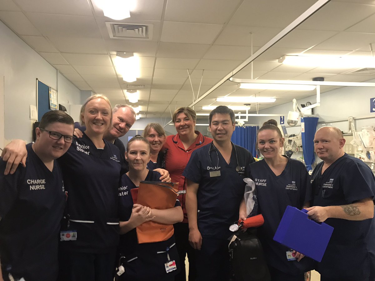 LauraTRuns's tweet photo. End of an era today! Original resus has shut it's doors for the last time and we have opened the door on our new resus! @boltonnhsft  ED continuing to provide excellent care to our resus room patients, now in an equally excellent brand spanking new resus room! https://t.co/YThnKIS0PT