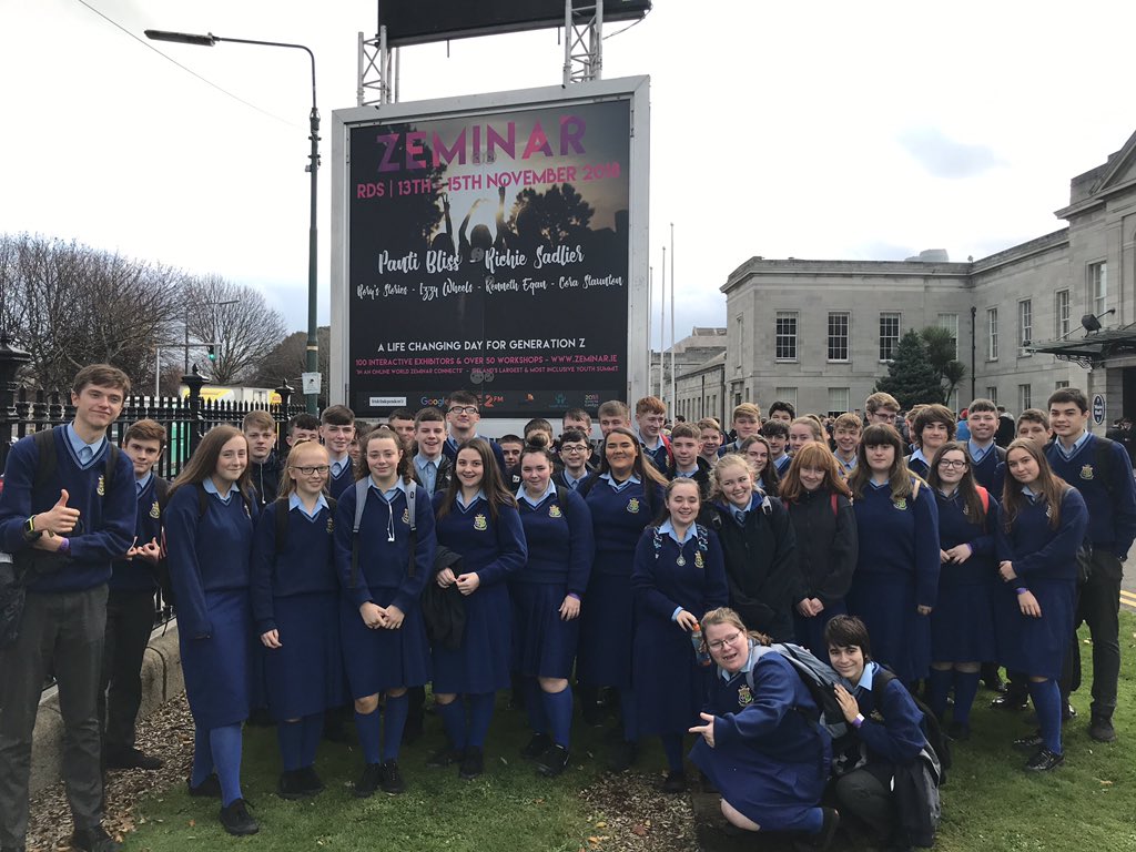 stjosephsrush's tweet photo. TYs enjoy their day @zeminarevent ! Smiles all round! Really open/honest/inspirational talk from Dublin hero @PhillyMcMahon - could hear a pindrop! Thanks Philly for coming down to say hello to us after #wellbeing #friendship #tyfun @josephcorr @NAPD_IE @CollegeAware @ceist1 https://t.co/XzodrQqDrj