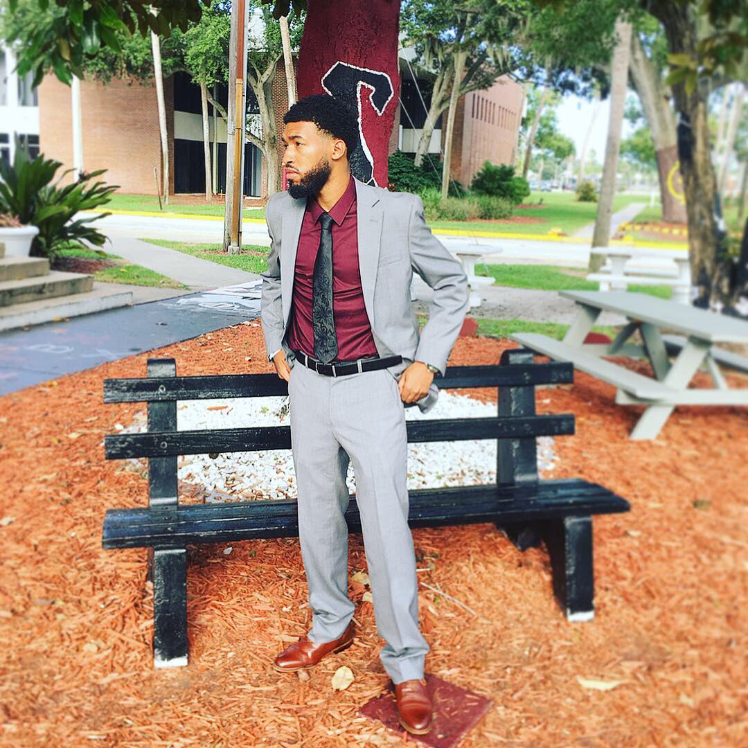 Exodus3_'s tweet photo. Founders Day mood 💎 #EAMSB #5902 #GBX #GQ https://t.co/OzGChvjUk6