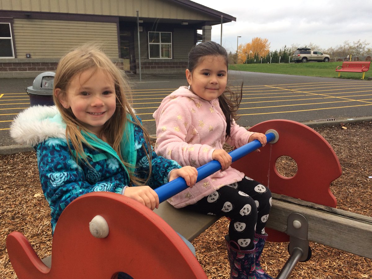 BPSCommTech's tweet photo. Can I play at recess everyday? Having too much fun at Northern Heights Elementary! #dayinthelifebps #bhampromise https://t.co/cQ3c3K5tQU