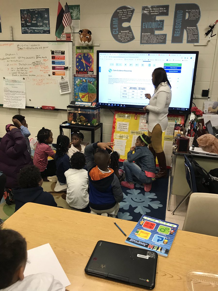 AsstPrin_MDavis's tweet photo. Students learning about pollution with Ms. Martin @CascadeAPS. CER investigation with a twist. Science Endorsement #sciencemattters @APS_K5Science #tandlworks https://t.co/hVFibYQuMO