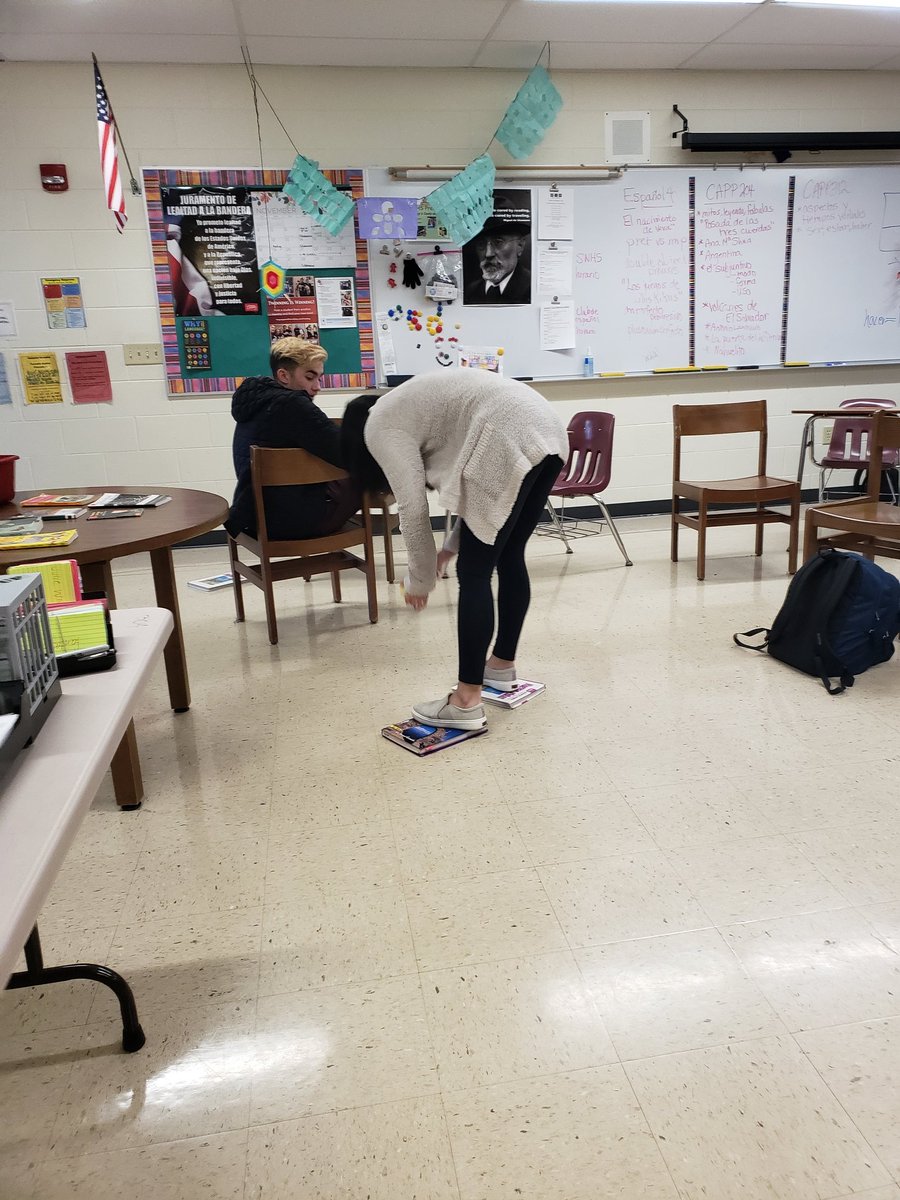 loefflerbell's tweet photo. Lava on the floor in #CAPP312! Ss used #subjunctive to recommend/suggest a path out of danger! We escaped with 15 min to spare! @MuskegoNorwaySc @MHSIrvine https://t.co/blHzkGGlcE