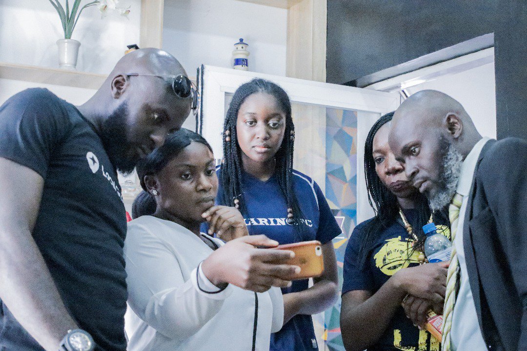 sopeolaosebikan's tweet photo. It was nice having guests from @localguidesnigeria at the hub. We took an amazing tour round the building and shared innovative ideas. They also got to see the spectacular CivicX project.
#innovation #coworking #civicilab https://t.co/l2F2xNfsWt
