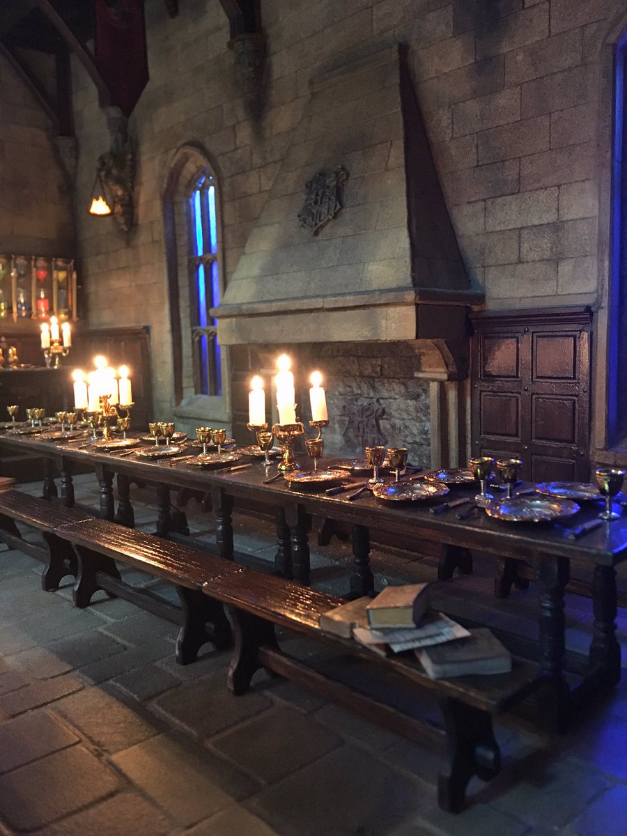 valentinesmini1's tweet photo. My miniature version of The Great Hall is almost completed #HarryPotterWizardsUnite #jkrowlings #CrimesOfGrindelwald #FantasticBeasts2 #jkrowlings #emmawatson #DanielRadcliffe #oliverphelps @WarwickADavis @PotterheadPosts @leaky @jk_rowling @MuggleNet @EmWatsonUpdates https://t.co/RfHgWgH0Dy