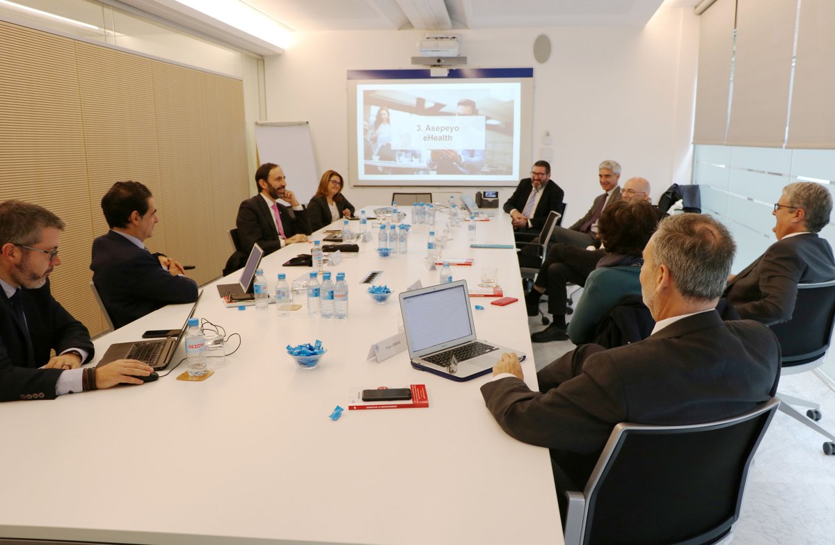 Asepeyo's tweet photo. Los nuevos retos digitales, a debate en #Asepeyo. Hoy, nueva reunión de #CATDIA con @AgellNuria, Ginés Alarcón, @JCV7, Jordi Nadal, @MarcosUrarte y @landreu https://t.co/vD9ahTtrXT #Asepeyolive #eHealth #TransformaciónDigital https://t.co/ZrytwvUJY5