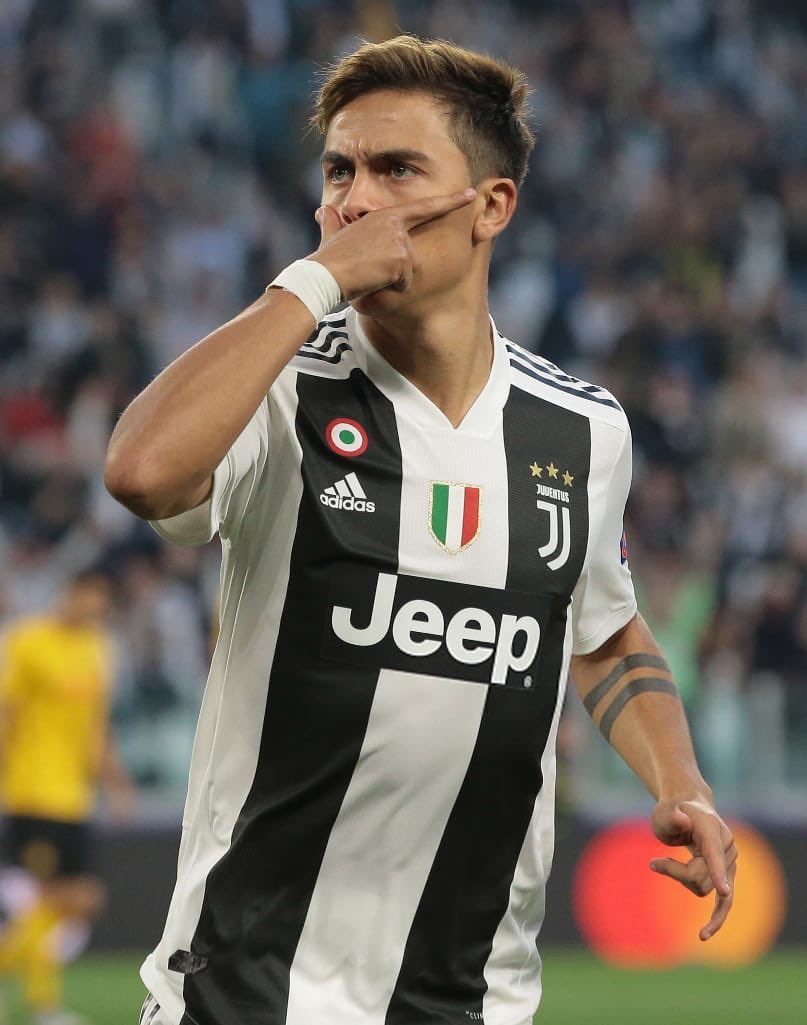 PauDybala_JR's tweet photo. @juventusfc Auguri ! 🤭 😂 https://t.co/WvYxBFCz7j