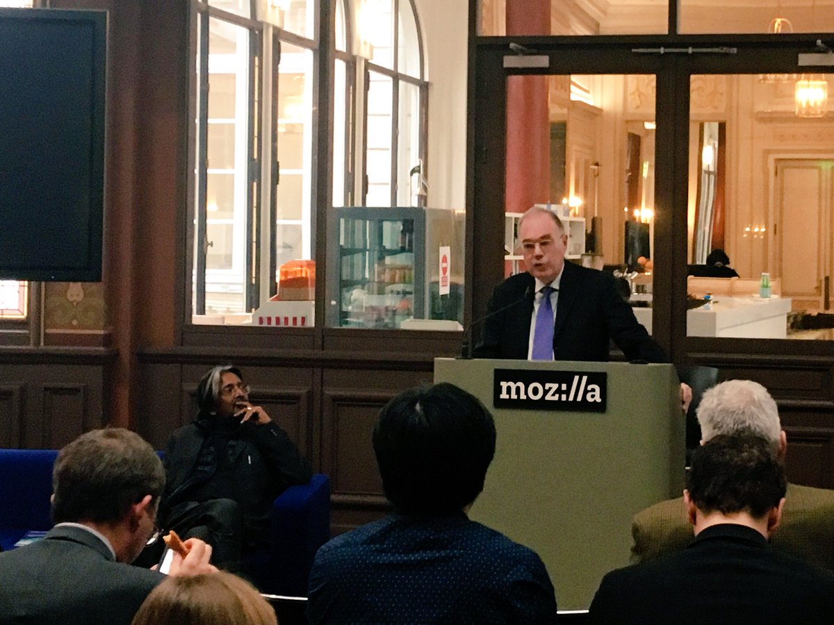 unescoNOW's tweet image. 🔴 Keynote by Bruno Lanvin of @INSEAD - “The economic dimension of #AI will impact all the other dimensions: technological, ethical, political and social.”

#UNESCO4AI #ArtificialIntelligence