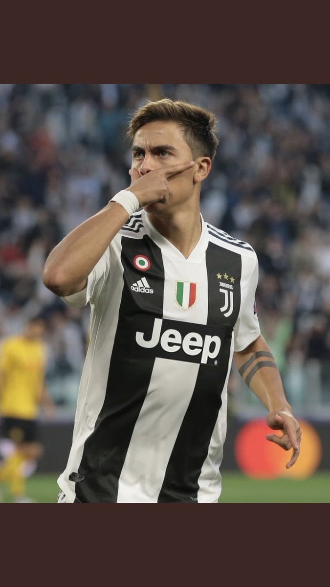 Nikyy____'s tweet photo. auguri #25 ❤️❤️ @PauDybala_JR https://t.co/RIJSjg2OWS