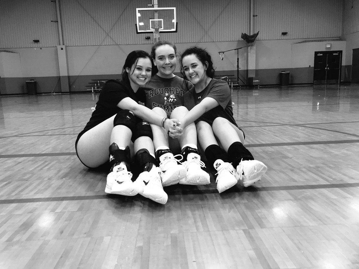 _Jennawinters's tweet photo. Happy 18th bday Cars, ily 😘😘 https://t.co/51FvtdQs8r