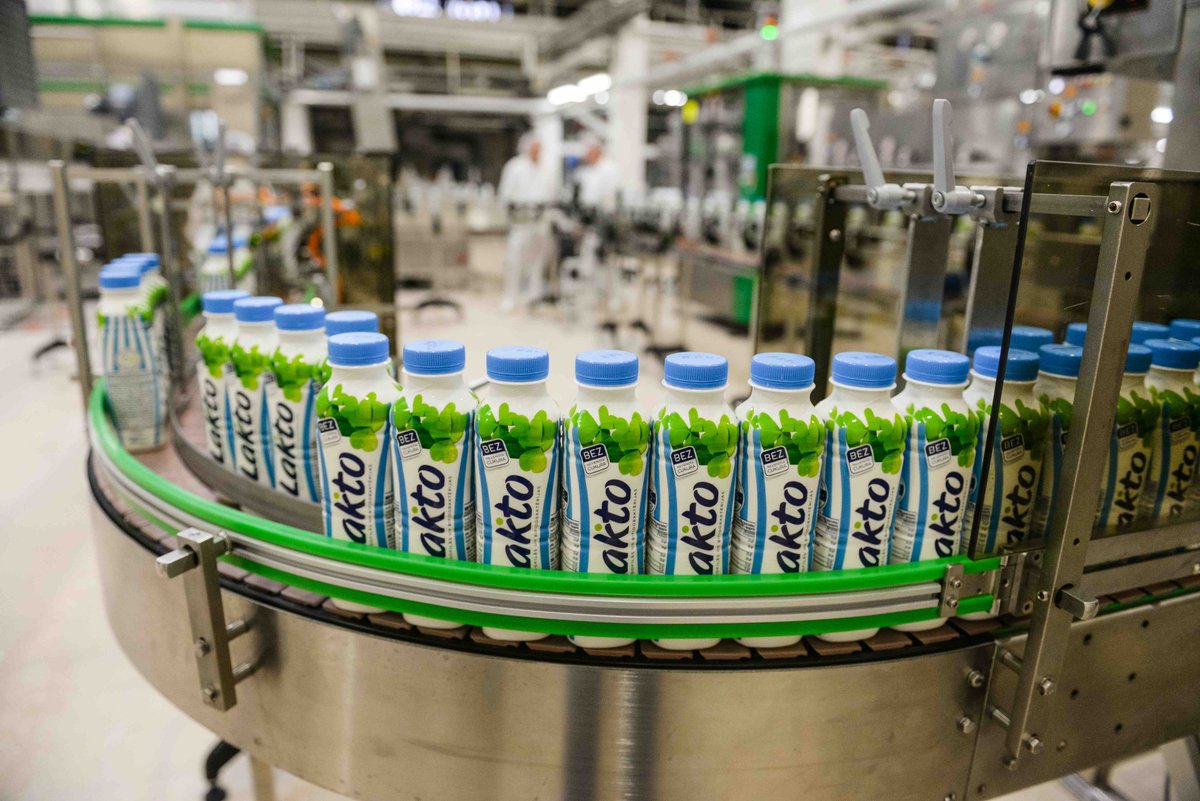 Sekojot pārtikas nozares tendencēm, esam uzlabojuši dzeramā Lakto recepti, samazinot pievienotā cukura daudzumu par 30%!
♻️Modernas pārmaiņas arī ārējā izskatā - jauna vizuālā identitāti, kā arī pilnībā pārstrādājams iepakojums. Lasi vairāk @LA_lv https://t.co/NpnFBu0Foz https://t.co/YvqM6zbdJd