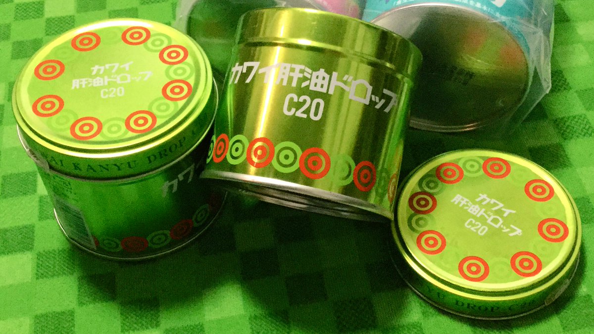 肝油ドロップ、ちょっと前はこんな缶やった。