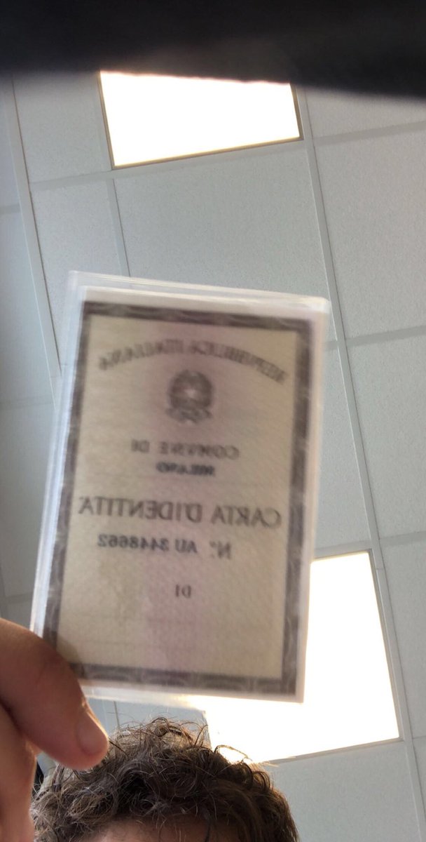 theodgnc's tweet photo. bonjour , svp si vous connaissez ce monsieur il a perdu sa carte d’identité italienne , trouve en face de saint Martial , j’aurai aimé pour moi qu’on la ramasse et que quelqu’un fasse la même chose , RT svp https://t.co/JSTAnGCTZv