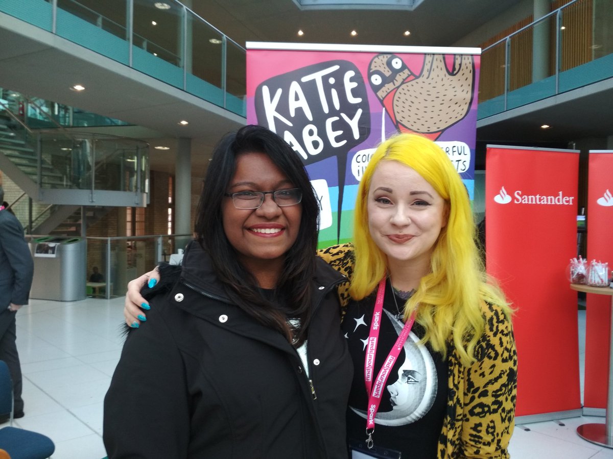 amystevens_18's tweet photo. Had the chance to meet and interact with the lovely @KatieAbey today! Thank you for the lovely portrait! 💙 https://t.co/c2G0TK5JPC