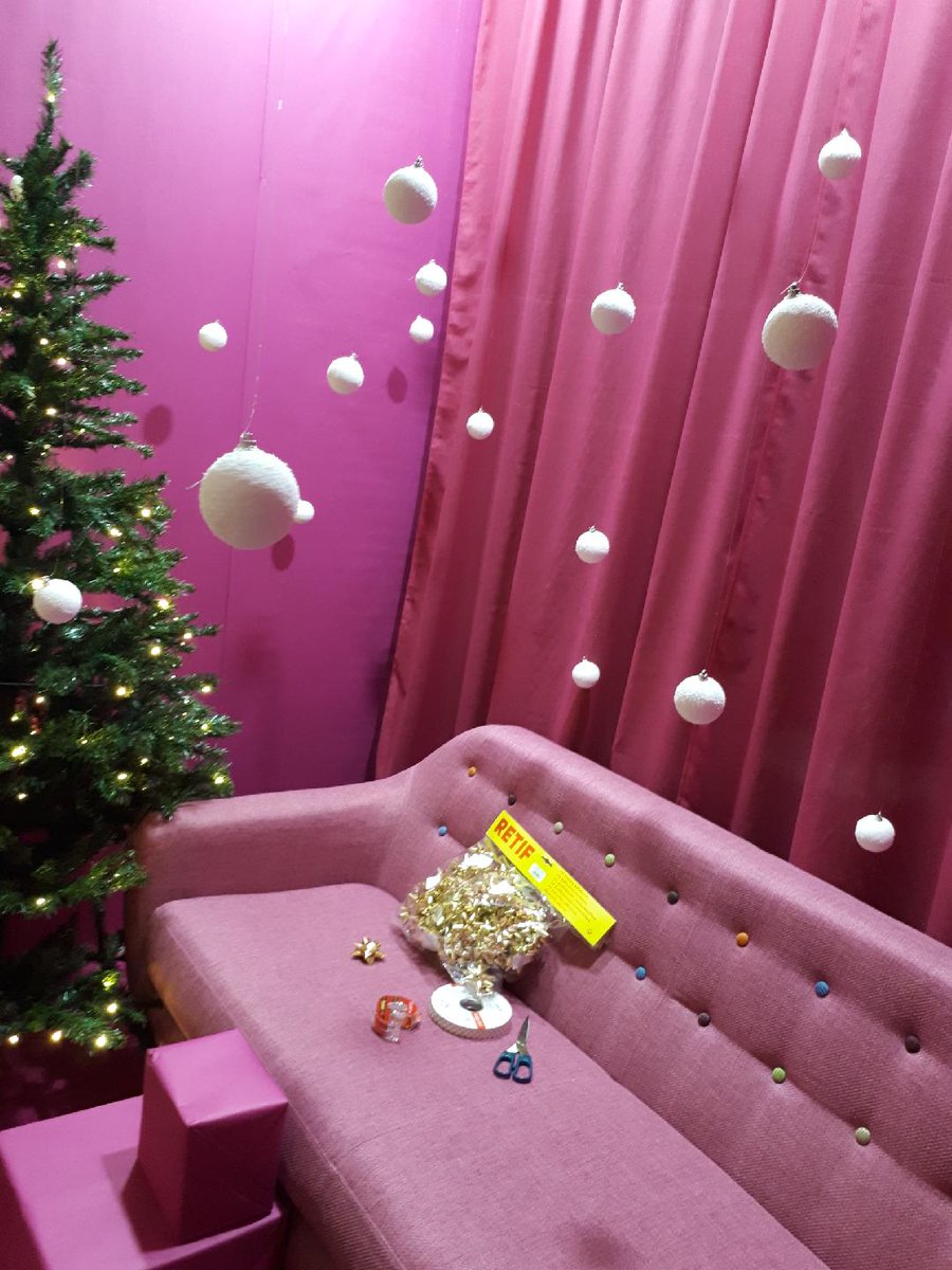 #BREST Tiens ? On dirait qu'il se passe quelque chose d'inhabituel à #coeurdejaures !
 Oui... mais quoi ? 😝