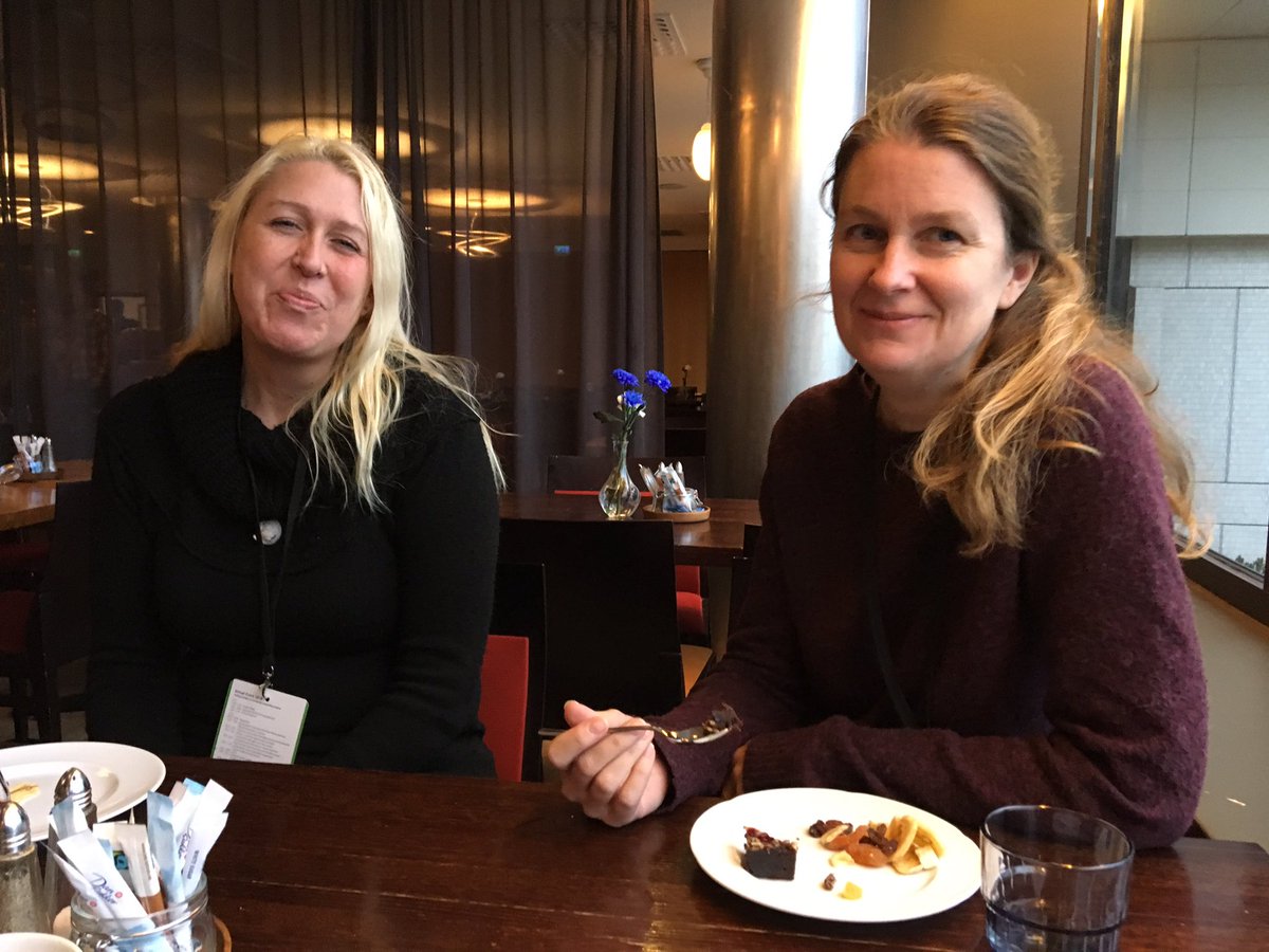 CentralBaltic's tweet photo. #Coast4us at the CB Annual Event.
Sofia Bastviken: It was really interesting to listen to Marku Markkula, #CoR, when he talked about the future within the EU!
@MariaÅslund: I was amazed over the wide range of activities the Central Baltic Programme covers!
#cp_swe #cb_ae https://t.co/v6KfmyBBZ8