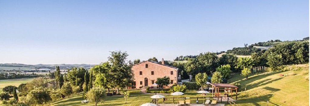 #AGRIETOUR, Salone Nazionale dell'Agriturismo e dell'#agricoltura Multifunzionale in corso ad #Arezzo. In #Toscana numeri da record per #Agriturismi. Leggi ancora: webrt.it/6ugh