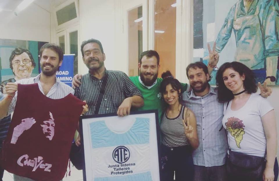 MPLHChavez's tweet photo. #BuenJueves En la nueva sede de las CTA con @JacoboCBTSCCP Dirigente Sindical Bolivariano: "El ataque a los intereses de los trabajadores es regional, por lo tanto la defensa es regional" #LaUnidadEsElCamino
@CTACapital @CTAACapital
@RusticoJotaPe @magallas02 
@HormigasEnLucha https://t.co/XpdrxFwPjd