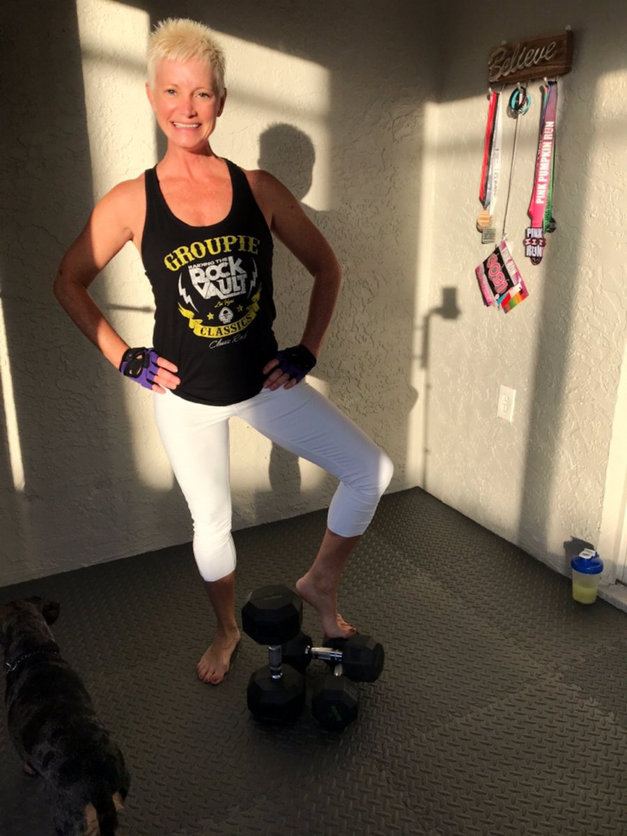 nancy_lacy's tweet photo. Did you show up today or did you make an excuse? That's the thing, you aren't always going to want to work. If you are waiting on the right "thing" to motivate you - you might be waiting for a lifetime. Motivate your damn self and get it done! #theongoingkey #noexcuses #legday https://t.co/6lRzIXueXN