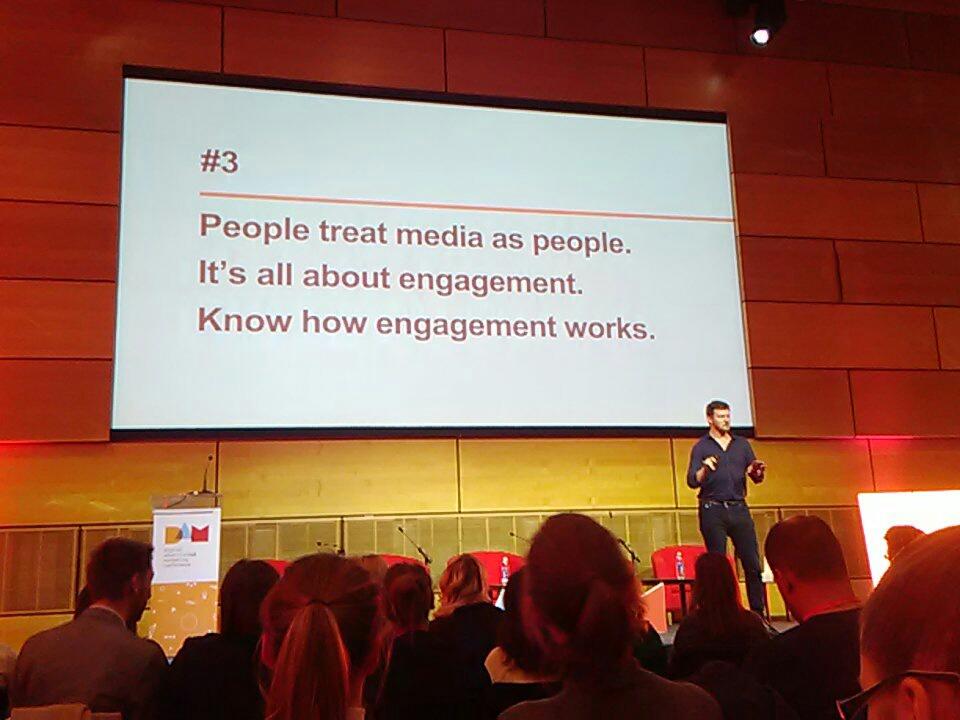 USKNKomuna's tweet photo. "People treat media as people."
Scott Gould
#Damconf https://t.co/9bYWp0TjDZ