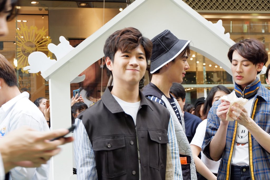 miwwhw's tweet image. รับซาลาเปาเพิ่มมั้ยครับ555555💚
@bplannnnn 
#2with 
#แปลนไม่ใช่เเพลน