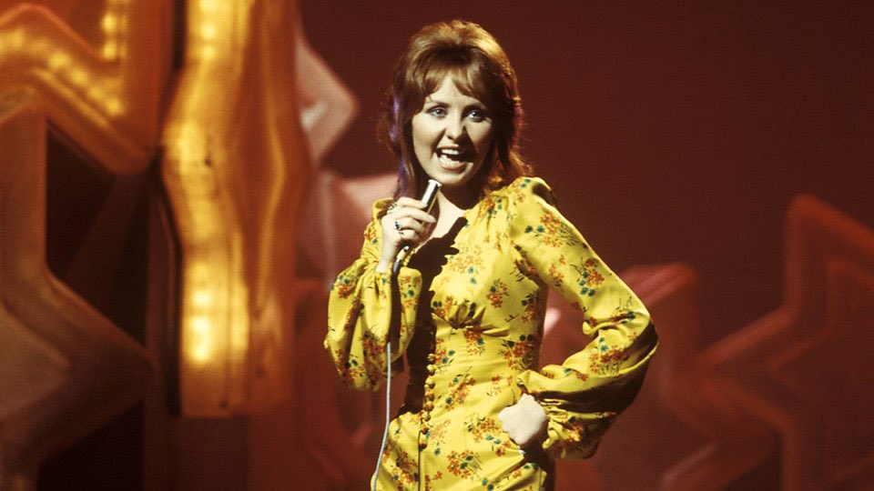Good evening & happy birthday Petula Clark (Downtown 1964) 86 today. 
