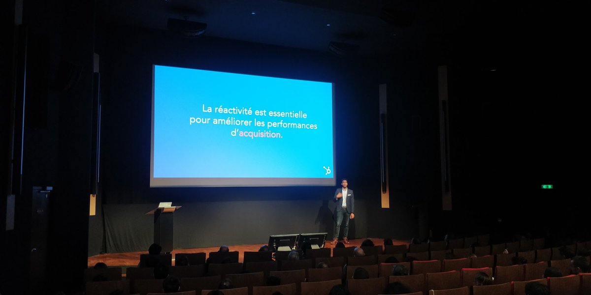 masse_benjamin's tweet photo. #GrowWithHubspot Paris c'est parti !! Avec @Yann_Glx en 1ère partie https://t.co/v8jTGIstpE